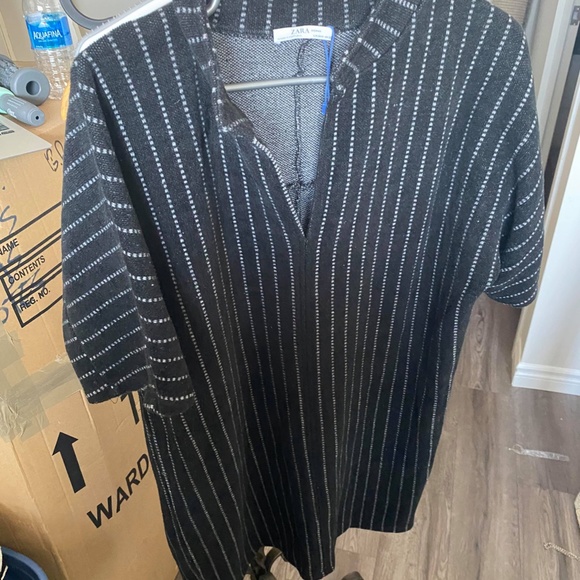 Zara Dress (Winter) - Picture 2 of 2